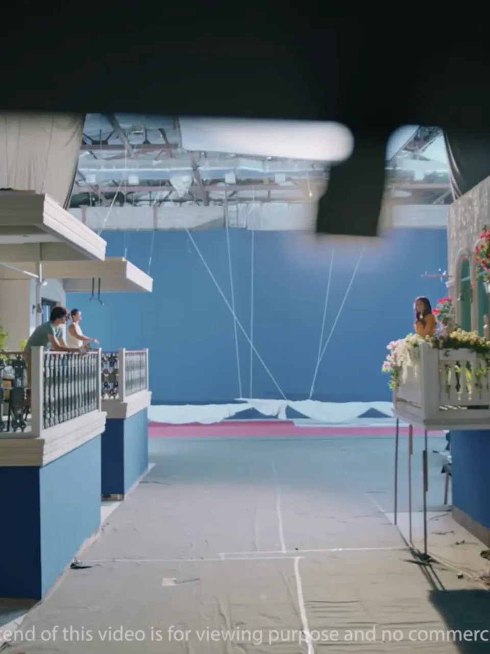 7UP frame 6